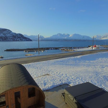 Alpan Apartments, Lyngenfjord Olderdalen المظهر الخارجي الصورة