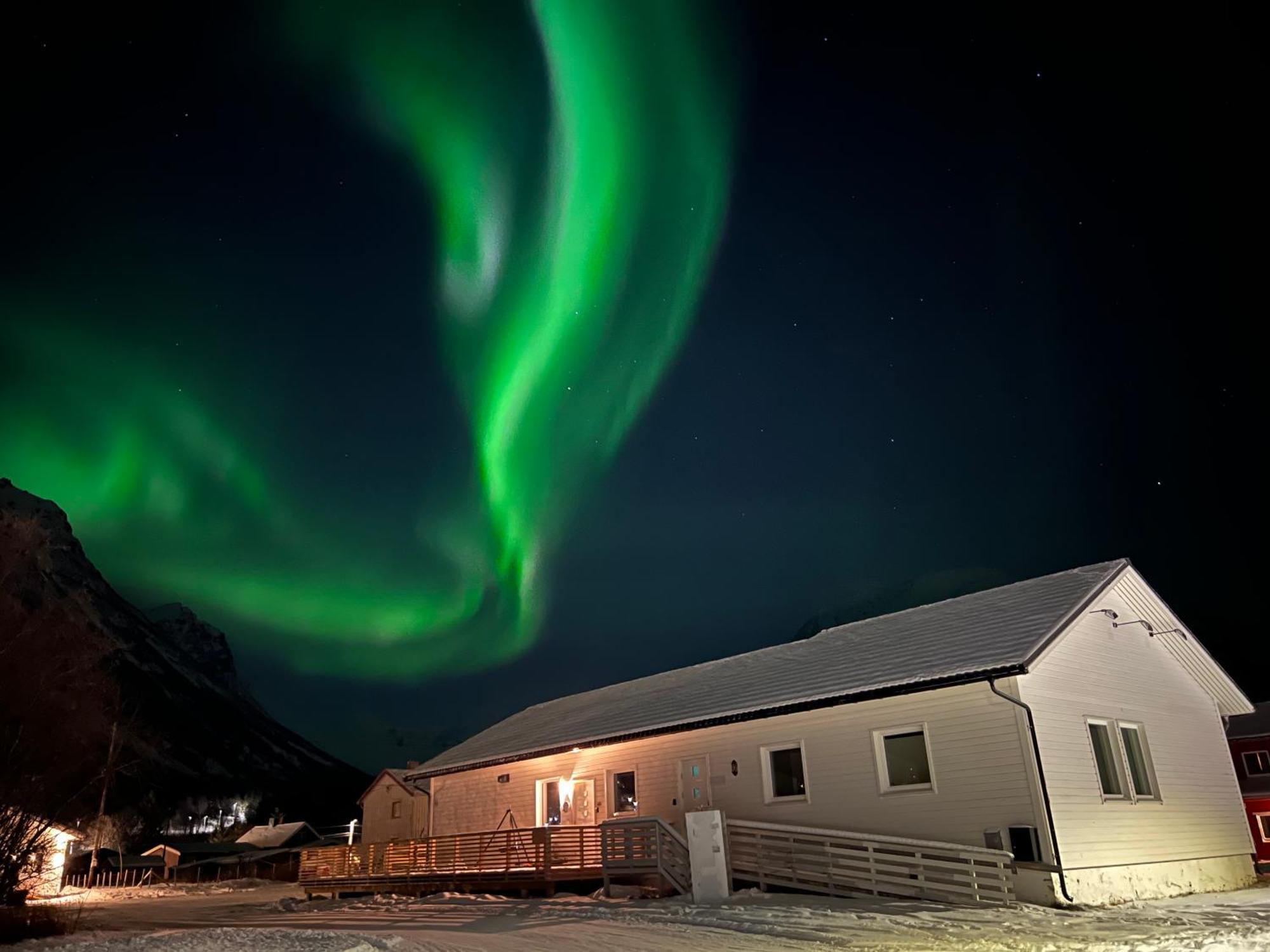 Alpan Apartments, Lyngenfjord Olderdalen المظهر الخارجي الصورة