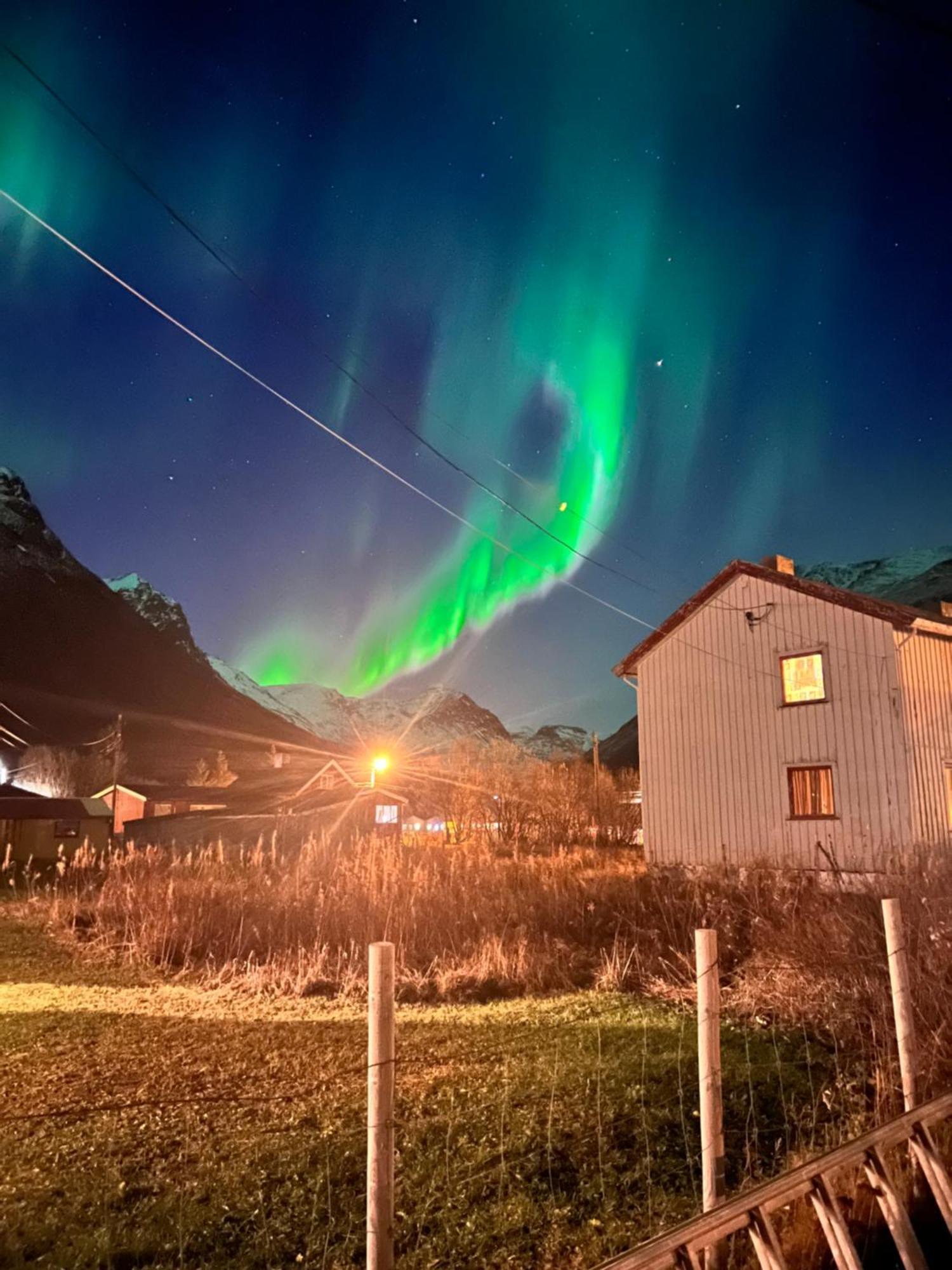 Alpan Apartments, Lyngenfjord Olderdalen المظهر الخارجي الصورة