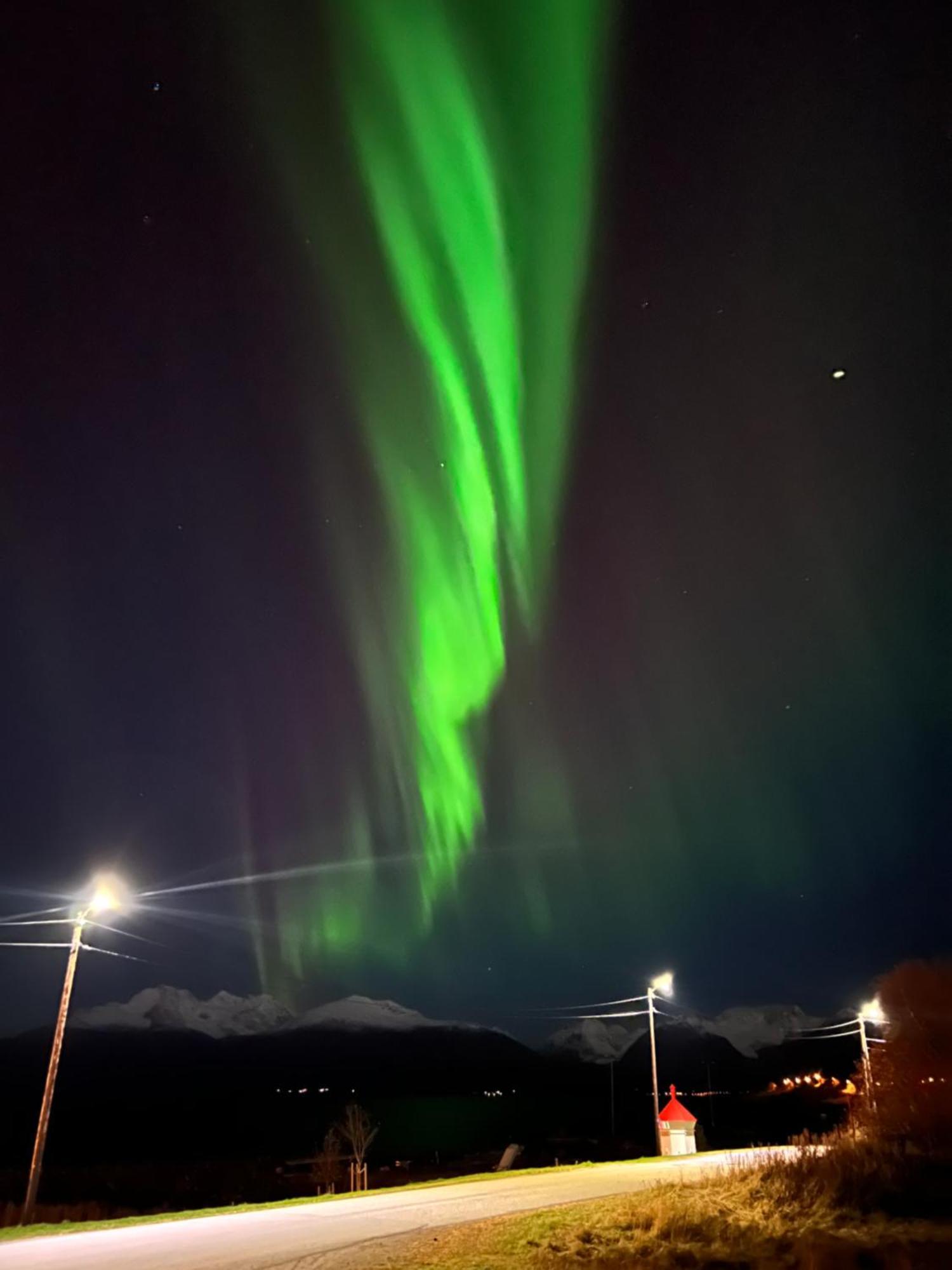 Alpan Apartments, Lyngenfjord Olderdalen المظهر الخارجي الصورة