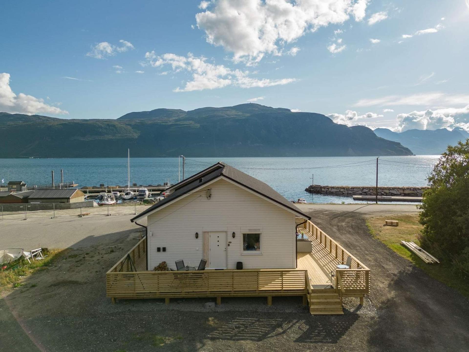 Alpan Apartments, Lyngenfjord Olderdalen المظهر الخارجي الصورة