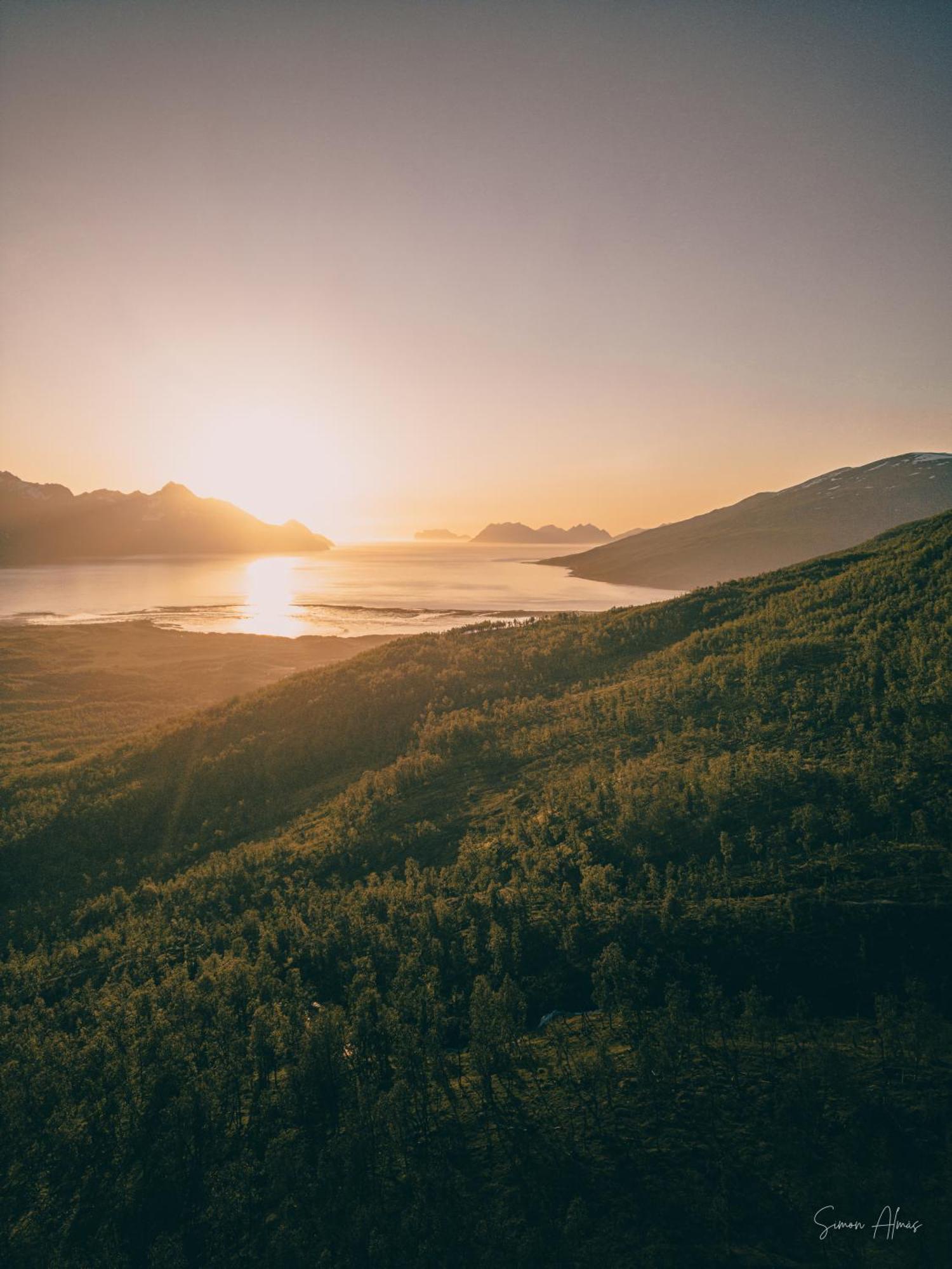 Alpan Apartments, Lyngenfjord Olderdalen المظهر الخارجي الصورة