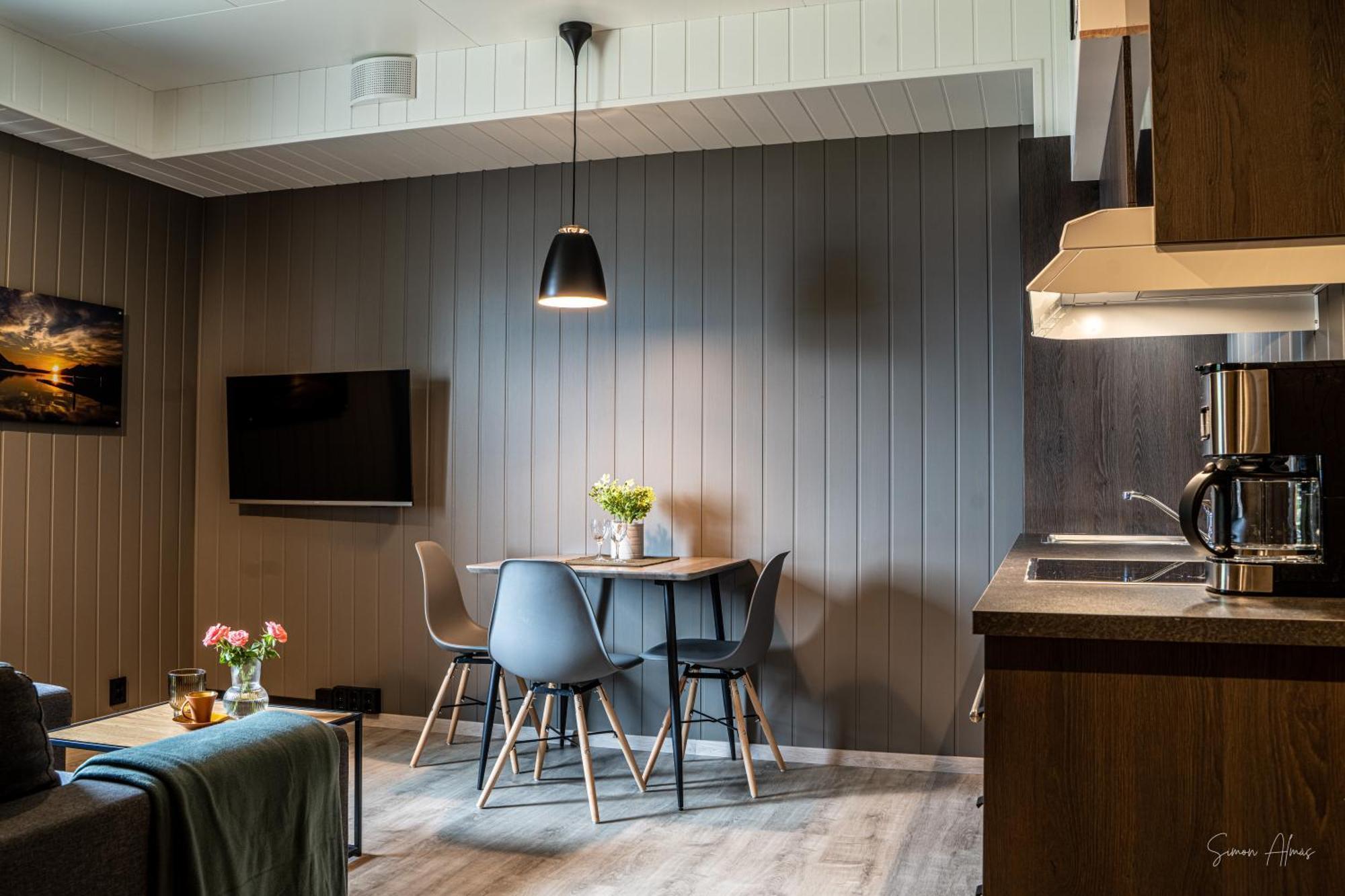 Alpan Apartments, Lyngenfjord Olderdalen المظهر الخارجي الصورة