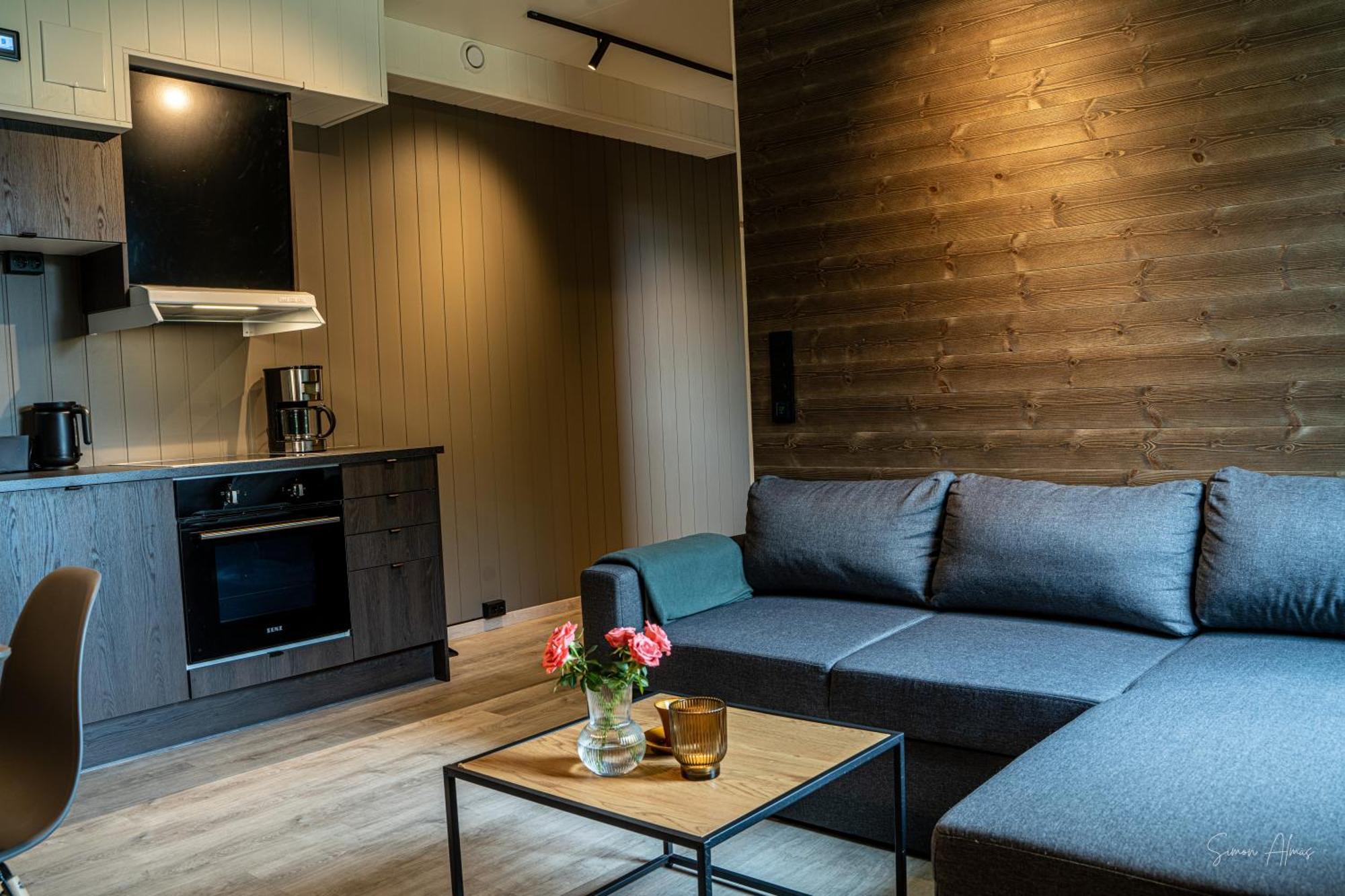 Alpan Apartments, Lyngenfjord Olderdalen المظهر الخارجي الصورة