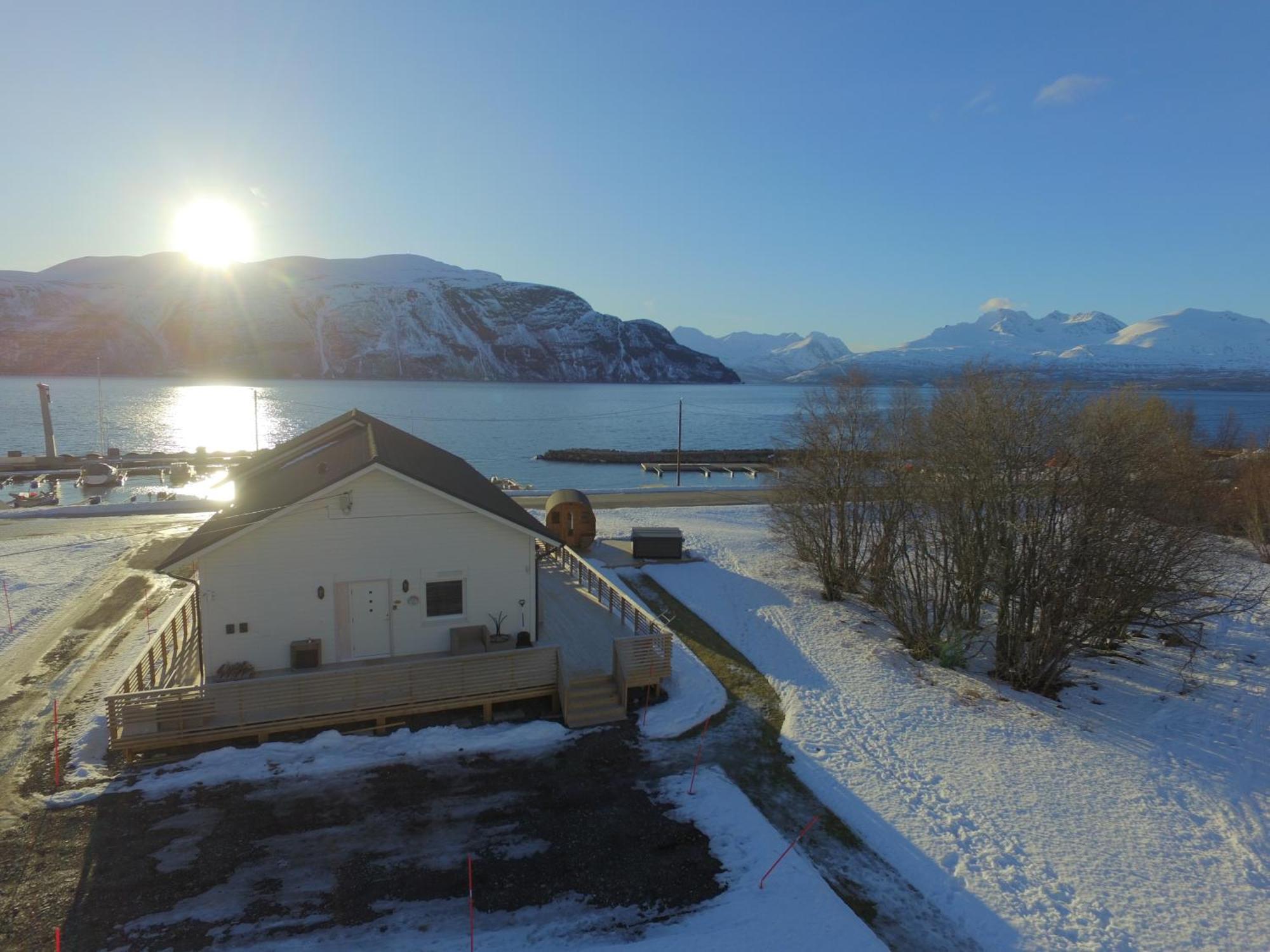 Alpan Apartments, Lyngenfjord Olderdalen المظهر الخارجي الصورة